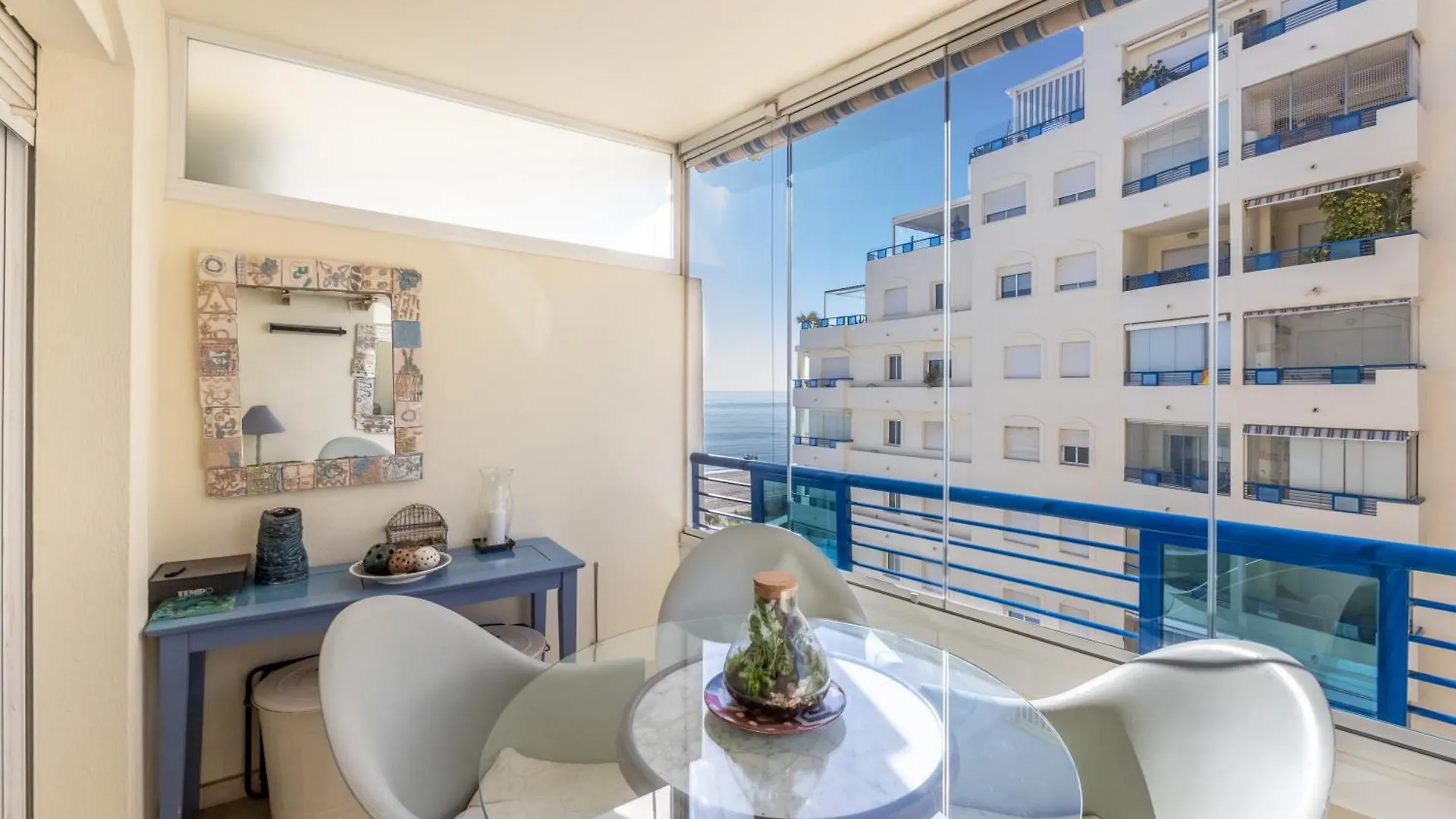 Apartamento Primera Linea Playa Banana Beach ماربيا