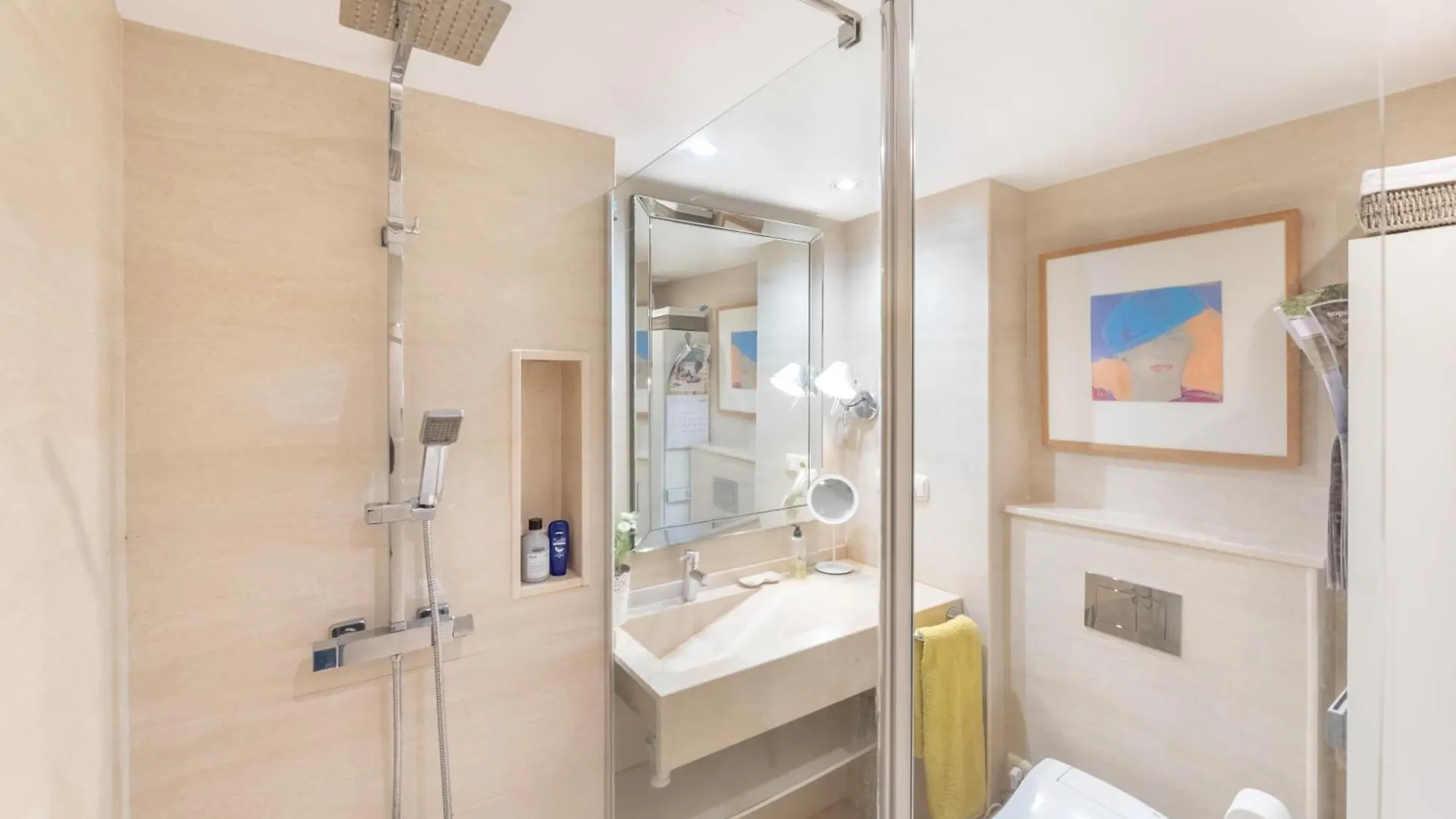 Apartamento Primera Linea Playa Banana Beach Marbella Spain